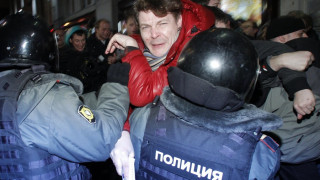 Масови бунтове тресат Русия
