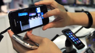 GSM-те убиват кредитните карти