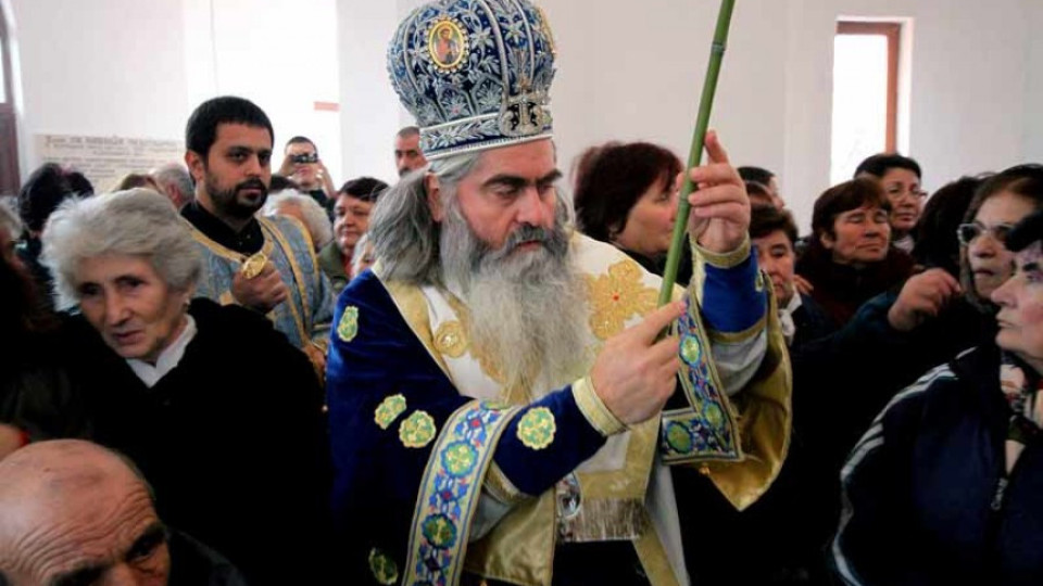Епархийският съвет брани митрополит Кирил  | StandartNews.com