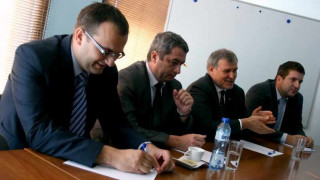 СДС се качва на ски за ЧРД