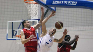 "Лукойл" посини "Левски" с 20 т.