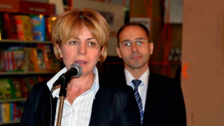 Фандъкова хваща метлата в общината