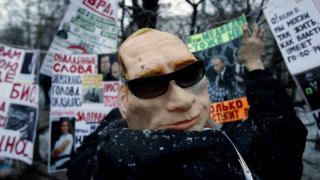 "Путин, върви по дяволите!" резна главата на шефове в "Комерсант"