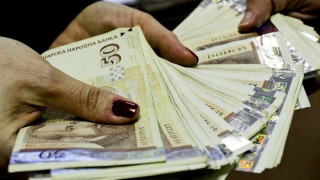 Данъчен с подкуп задържан в Дулово