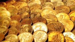 Млад апаш преби старица заради жълтици