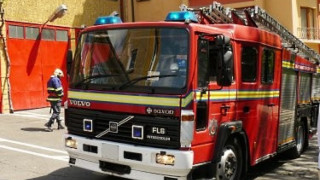 Ученически автобус се подпали в движение 