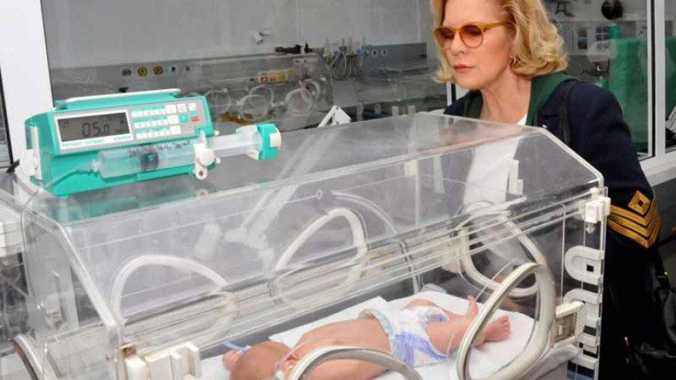 700 бебета са се родили с ин витро за година | StandartNews.com