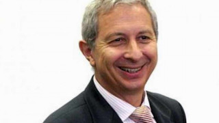 Юристи бранят досиетата на синода
