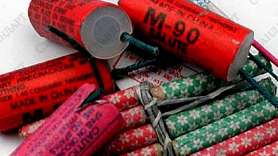 Трима се взривиха при направа на бомбички | StandartNews.com