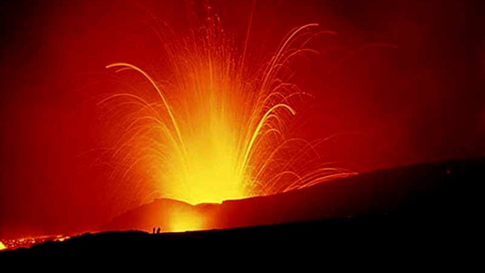 Вулканът Етна изригна | StandartNews.com