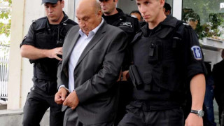 Цар Киро искал главите на Папата и Дон Цеци