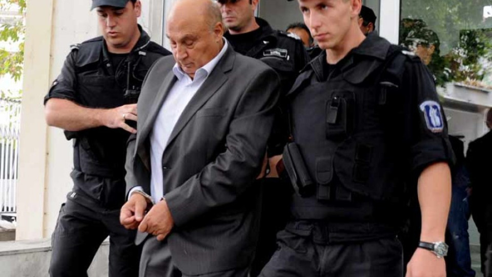 Цар Киро искал главите на Папата и Дон Цеци | StandartNews.com