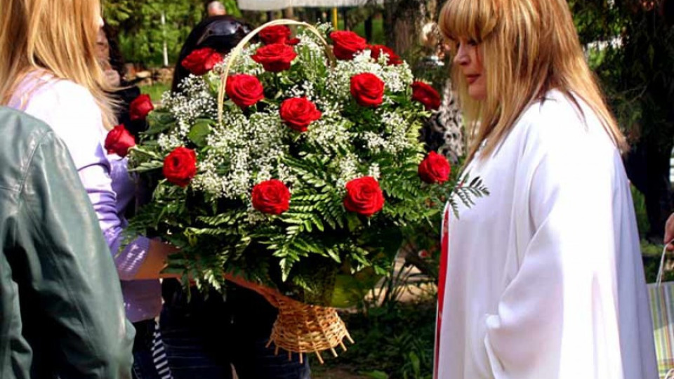 Мистерия: Алла Пугачова се жени - умира диктатор! | StandartNews.com