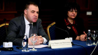 Земеделският министър гаси бунт