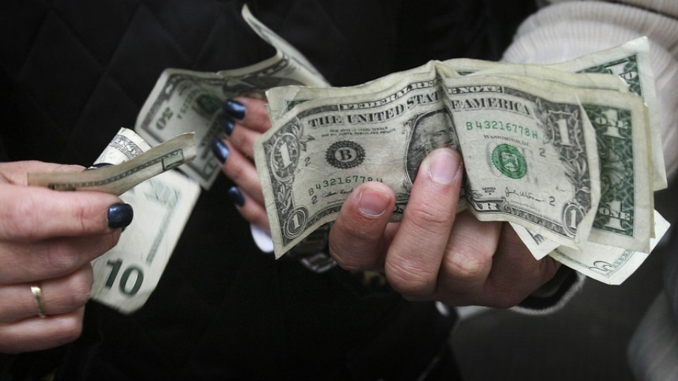 Спипаха граничар с подкуп | StandartNews.com