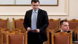 Хлапета искат да са като Дянков