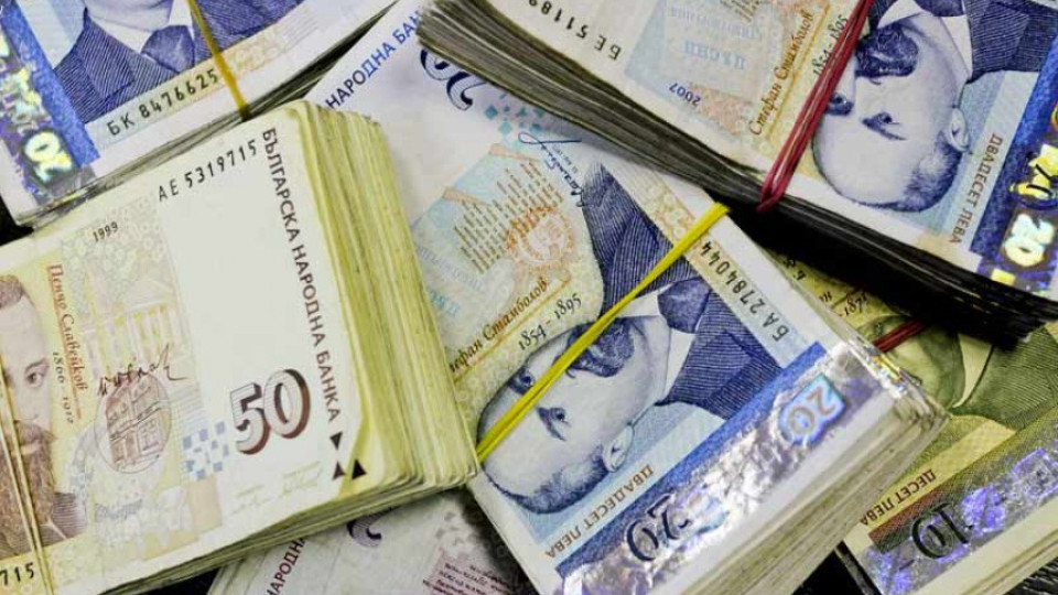 Данъчните събраха 700 млн. повече | StandartNews.com