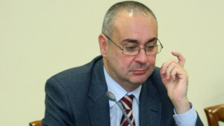 Сезираха Велчев да провери шефа на съдиите за връзка с мафията  