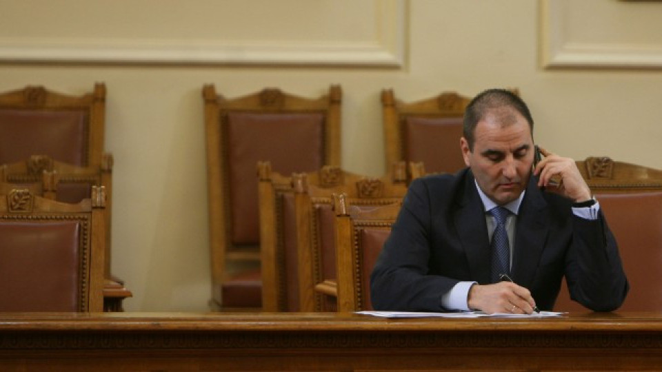 Опозицията недоволна от агресията срещу нея | StandartNews.com