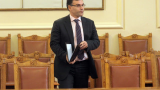 Дянков: Фискалният пакт не нарушава българския интерес