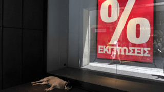 Обувки на "Гучи" вървят по 100 евро в Солун