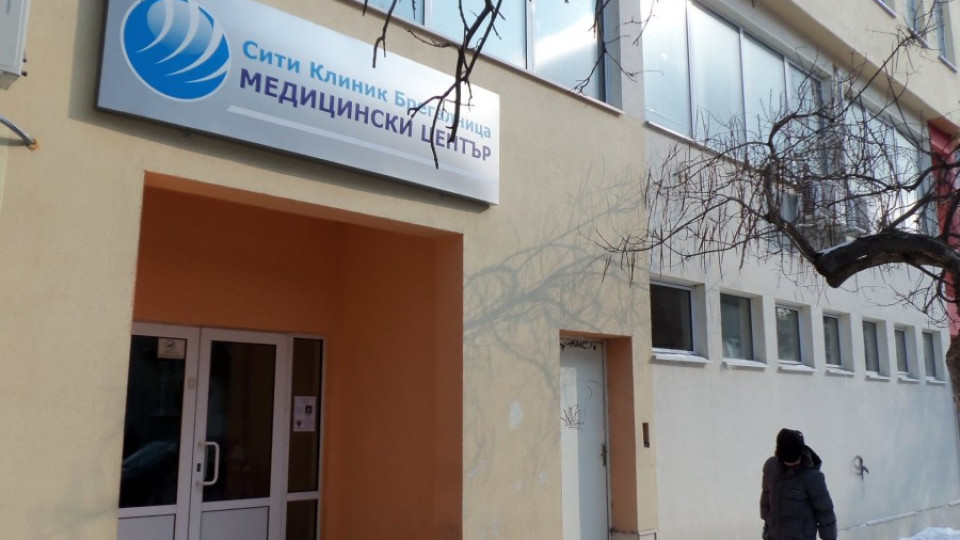 Лъжат за часа на операцията на починалата от сливици  | StandartNews.com