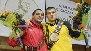 Наръган с нож взе "Дан Колов"
