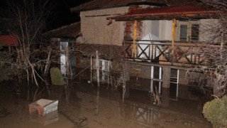 Куче издирва двама изчезнали в Бисер