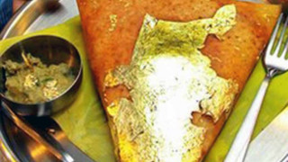 Чревоугодници в Индия хапват злато