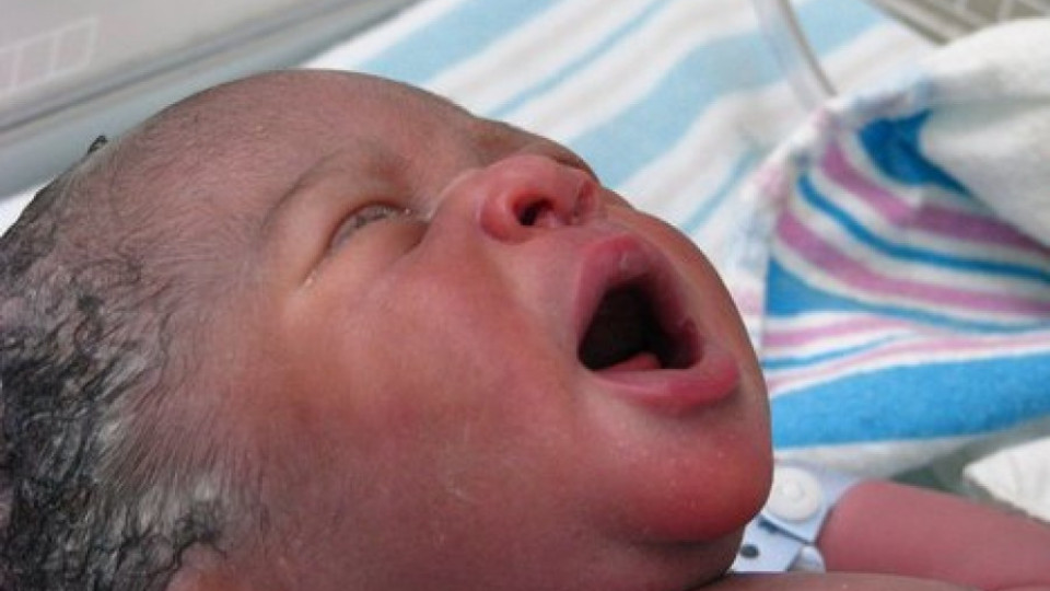 Бременна роди след прекаран инсулт в четвъртия месец | StandartNews.com
