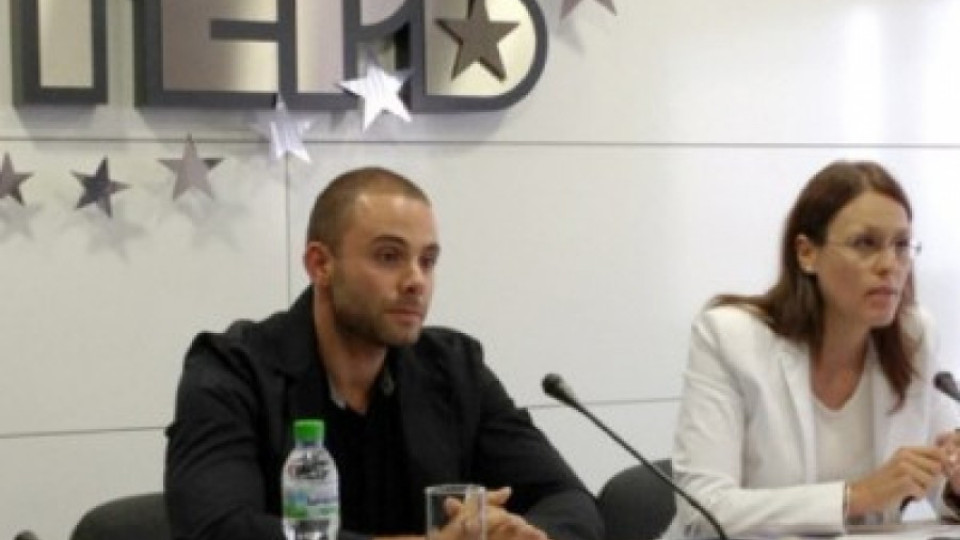 Лидерите се срещат на корта за купите на "Стандарт" | StandartNews.com