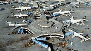 Стачка отмени стотици полети в Германия