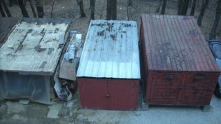 Бутат 5000 незаконни гаражи в София