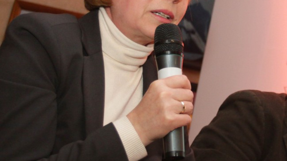 Фандъкова: Надвих рака с помощта на семейството си | StandartNews.com