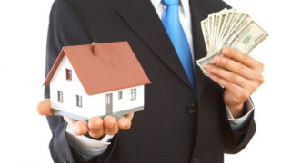 Кметове продават училища и пекарни за 5 бона