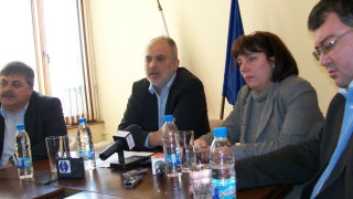 115 бона от социалните за бедстващите семейства