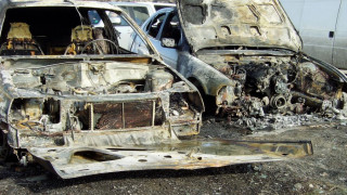 Автомобили горяха в Казанлък, Стара Загора и Чирпан