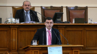 Дянков подхваща парите на църквата 