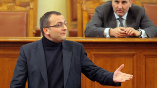 Обществото да натисне за цените на лекарствата, зоват сините