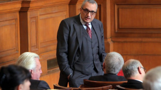 ДСБ: Кой е крал 1 млрд. годишно от лекарствата?