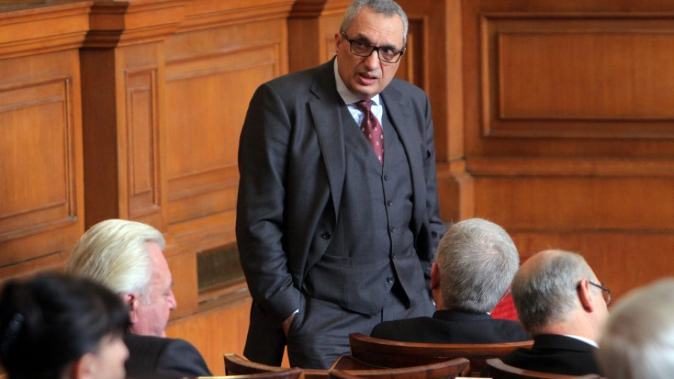 ДСБ: Кой е крал 1 млрд. годишно от лекарствата? | StandartNews.com