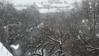 Сняг затрупа националите в Унгария