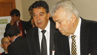 "Червен" шут  за кума на Ицо