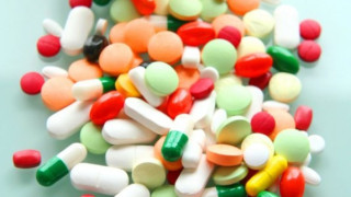 Константинов смъква цените на лекарствата с поправки в закони