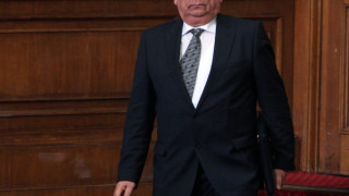 Ангелов отрече негов човек да е нареждал на посланик Димитров
