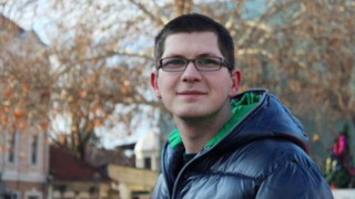 Босненец знае 67 езика, само македонският му се опъва