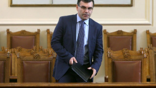 Дянков даде ултиматум на Захариев