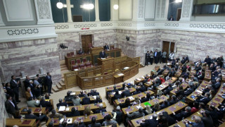 Гърция одобри кредитното споразумение