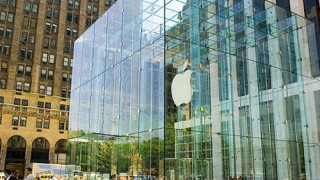 Бабка съди Apple за 1 млн. долара