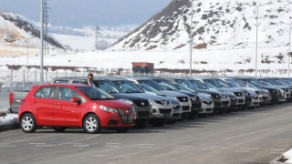 Раздават ловешки коли за Великден
